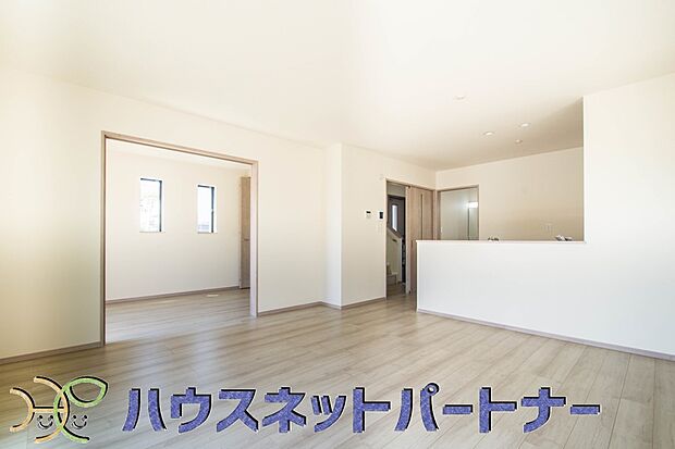 LDKはゆったり15帖。