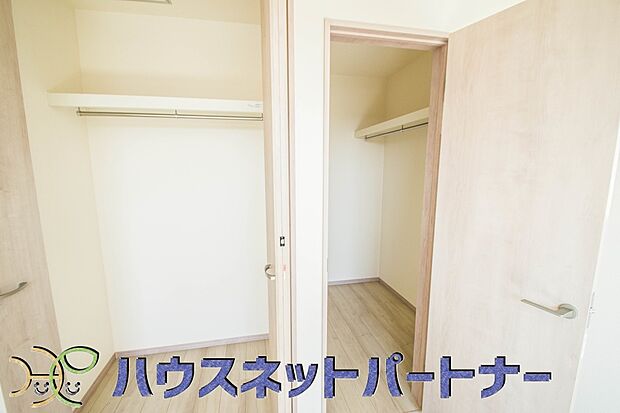 各部屋を最大限に広く使って頂ける様、全居住スペースに収納付。プライベートルームはゆったりと快適に。