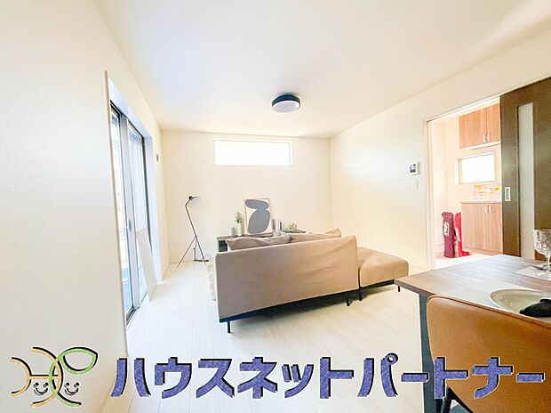 家族の温かさと陽光の暖かさ、楽しい毎日と明るい未来を予感させる「空間が織り成すひとつ先の住み心地」を演出します。