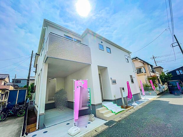 ここから始まる「日常」はご家族にとってかけがえのない時間となります。少しでも豊かに、快適に。そんな想いから本邸宅は生まれました。