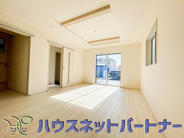 うららかな陽射しがどのお部屋にも降り注ぎますように、快適さを追求した間取設計。得難い立地環境での生活を恵みの豊かな永住の地へと変えてくれます。