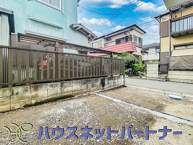 カースペース2台可。もう1台車が必要になった時や来客時にも安心。駐車場に2台以上の車が停められる一戸建ては、車好きのあなたにおすすめ。