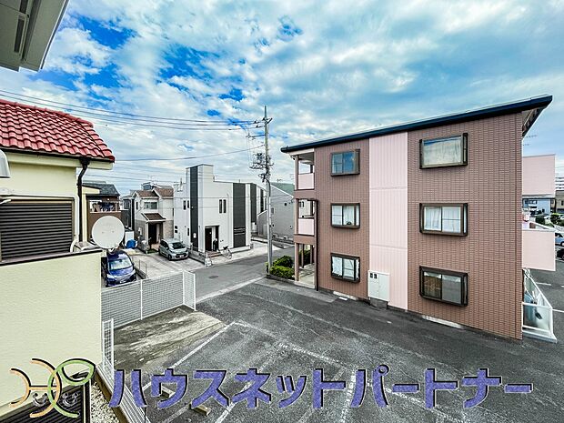 眺望や窓からの景色が良いと、家で過ごす時間も快適です。