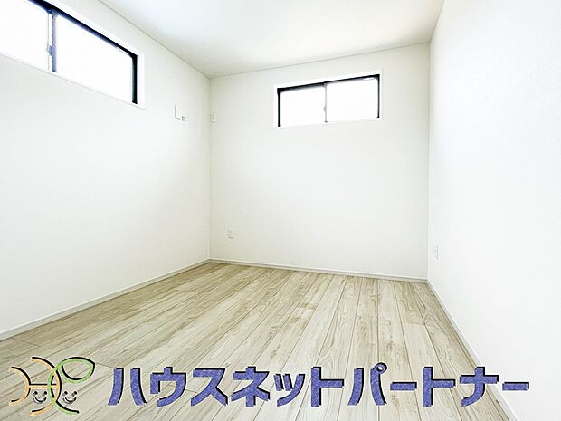 どのお部屋も明るい光が差し込みます。自分だけのお部屋作りを考えただけでワクワク。