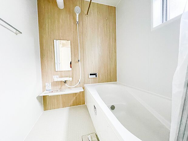 陽光が降り注ぐ明るく開放的な空間が魅力的。