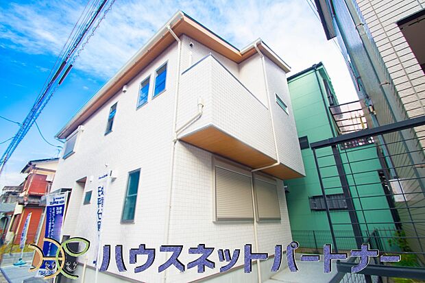 豊かで快適な暮らしを。ここから始まる「日常」はご家族にとってかけがえのない時間となります。少しでも豊かに、快適に。そんな想いから本邸宅は生まれました。