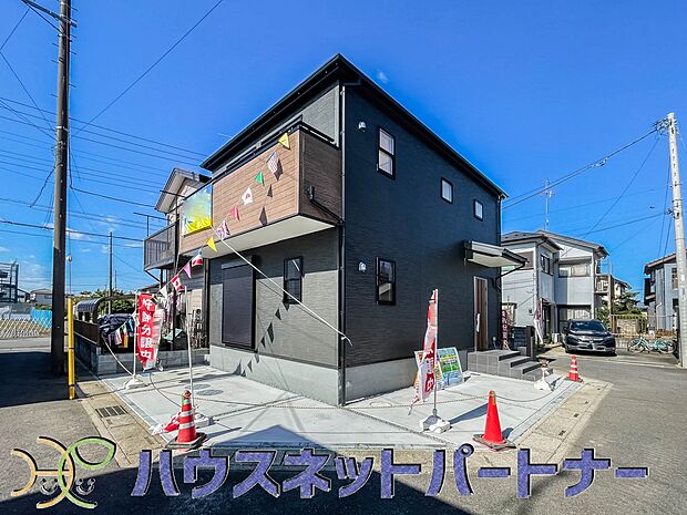 角地の陽だまりのお家。ご家族の安らぎをコンセプトに設計された住まい。