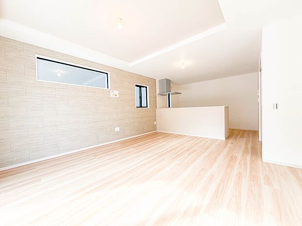 インテリアショップで見掛けた「あの家具」も置ける、ゆったりとした空間。時に広さが上質な寛ぎの時間になる事も。