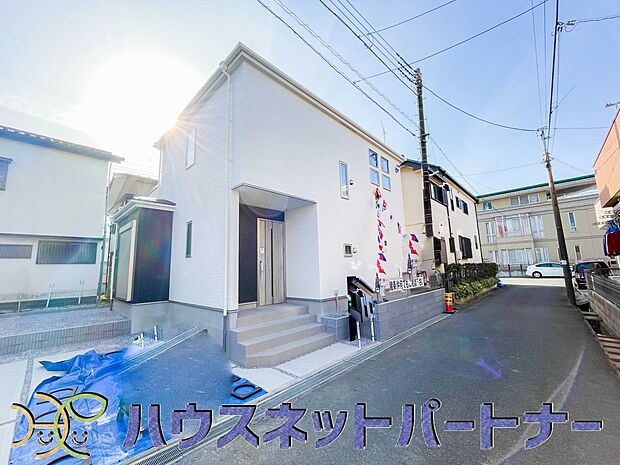 豊かで快適な暮らしを。ここから始まる「日常」はご家族にとってかけがえのない時間となります。少しでも豊かに、快適に。そんな想いから本邸宅は生まれました。