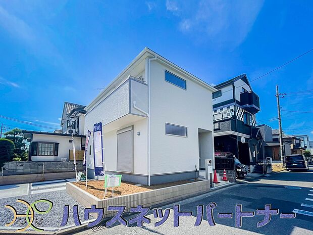 太陽に愛された邸は、陽当り・通風に優れた魅力的で快適さを追求した新築戸建でした。ここに住むからこそ意味がある。そんな特別感に浸りながら、毎日をお過ごしして欲しいです。