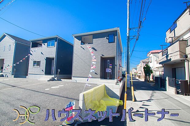 居住者の帰り、訪れる方を優しく迎える・安らぎに満ちた生活空間を予感させる。健やかな暮らしを楽しめそう。