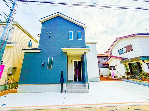 家族の温かさと陽光の暖かさ、楽しい毎日と明るい未来を予感させる「空間が織り成すひとつ先の住み心地」を演出します。