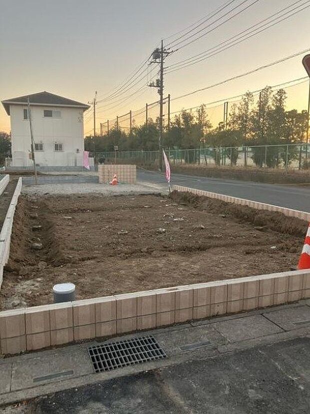 隣地との空間も確保されていて圧迫感なし