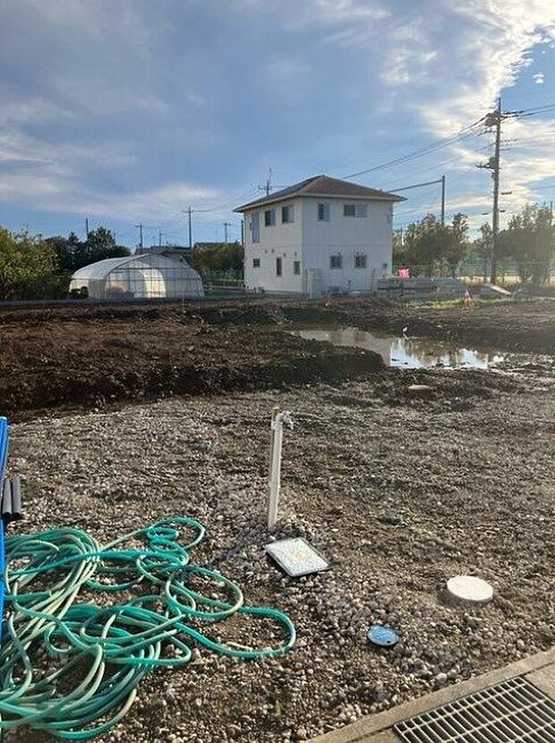 隣地との空間も確保されていて圧迫感なし