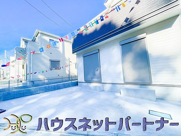 カースペース2台可。もう1台車が必要になった時や来客時にも安心。駐車場に2台以上の車が停められる一戸建ては、車好きのあなたにおすすめ。