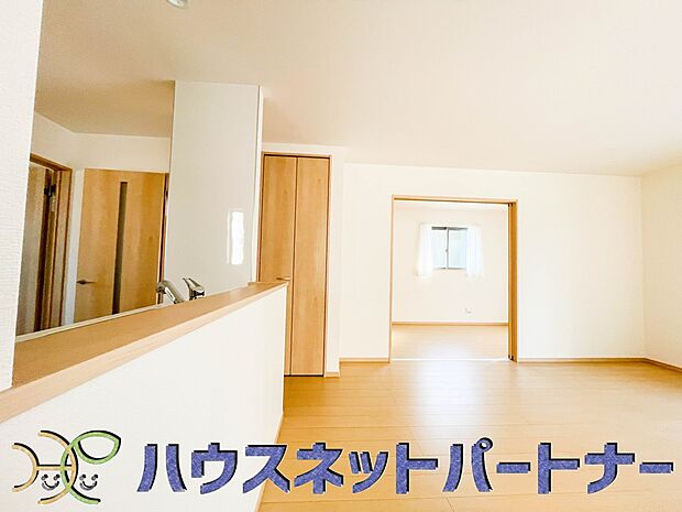 陽だまりのある光彩豊かなリビングは、何よりも快適で心休まる時間を過ごせます。