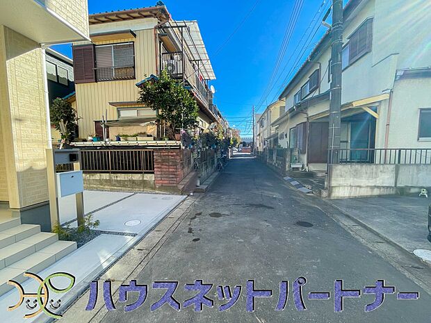 居住者の帰り、訪れる方を優しく迎える・安らぎに満ちた生活空間を予感させる。健やかな暮らしを楽しめそう。