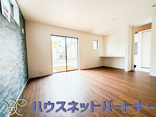 うららかな陽射しがどのお部屋にも降り注ぎますように、快適さを追求した間取設計。得難い立地環境での生活を恵みの豊かな永住の地へと変えてくれます。