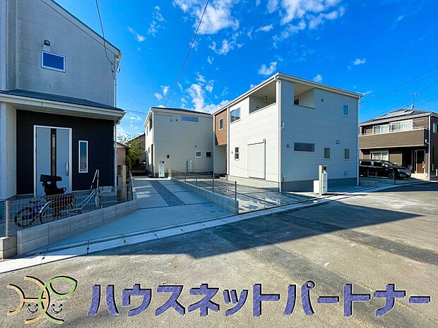 ここから始まる「日常」はご家族にとってかけがえのない時間となります。少しでも豊かに、快適に。そんな想いから本邸宅は生まれました。
