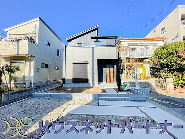 ここから始まる「日常」はご家族にとってかけがえのない時間となります。少しでも豊かに、快適に。そんな想いから本邸宅は生まれました。