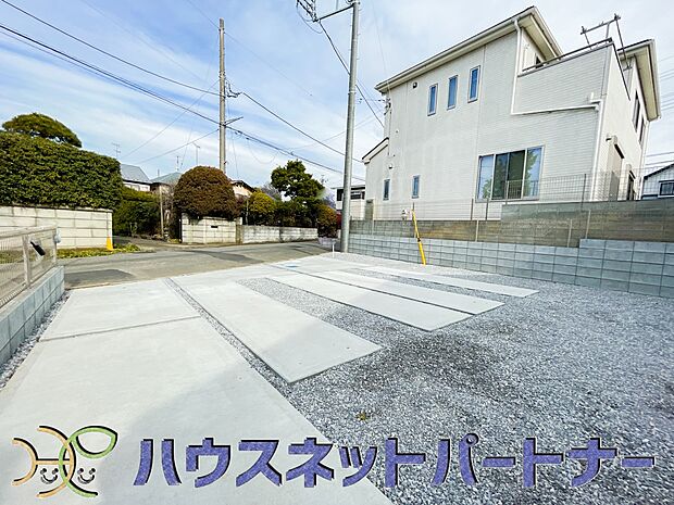 前面6m公道で車庫入れ楽々です。