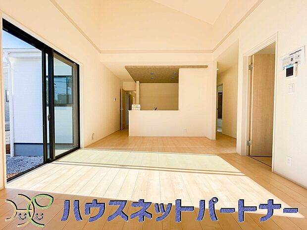 LDKはゆったり18.25帖。リビングとダイニングの使い分けもOK