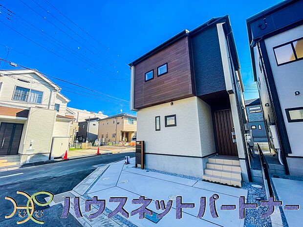 太陽に愛された邸は、陽当り・通風に優れた魅力的で快適さを追求した新築戸建でした。ここに住むからこそ意味がある。そんな特別感に浸りながら、毎日をお過ごしして欲しいです。