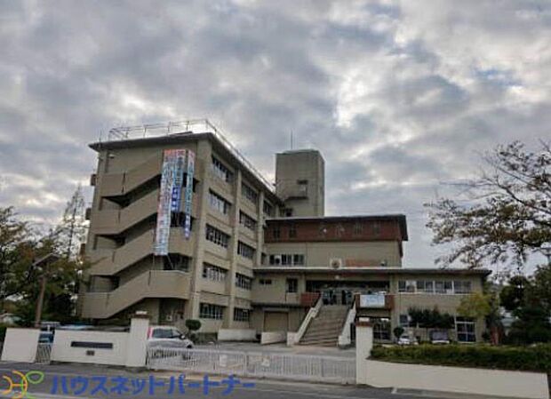 周辺環境-中学校(1800m)越谷市立大相模中学校