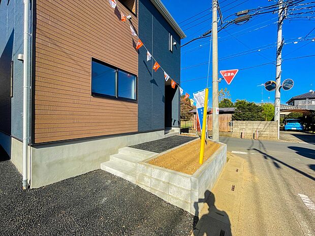 陽当りや通風性など各所に施された工夫で住みやすさを実現。部屋の大きさや周辺環境・街並など、資料には掲載していない情報が現地にはたくさんございます。是非ご確認下さい。