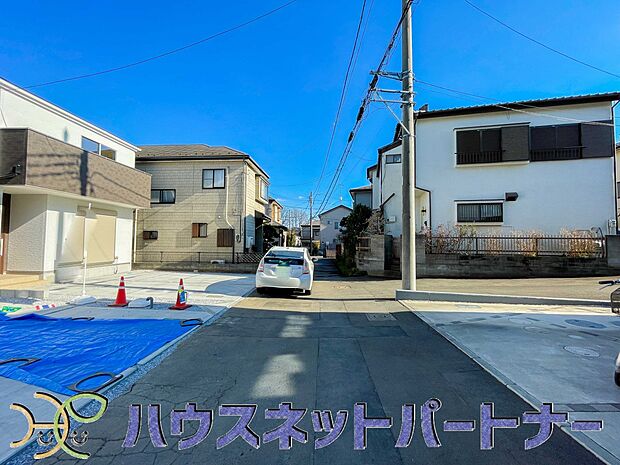 季節感を演出する多彩な樹木と豊かな彩りが重なり、四季折々の変化を楽しめる心地よい場所となることでしょう。時間の経過と共に味わいが出る素敵な空間へ。 