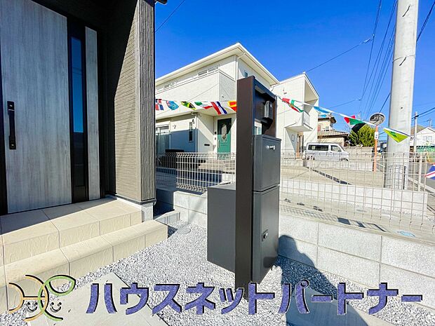 宅配BOXが標準装備。