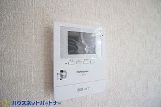 TVモニター付きインターフォンは大画面で突然の来客も安心です。