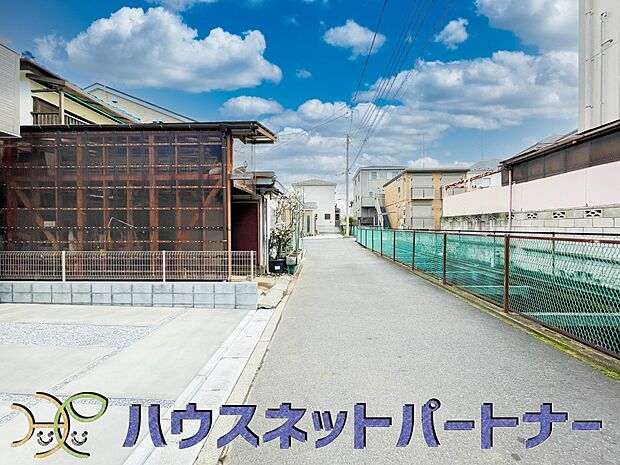 居住者の帰り、訪れる方を優しく迎える・安らぎに満ちた生活空間を予感させる。健やかな暮らしを楽しめそう。