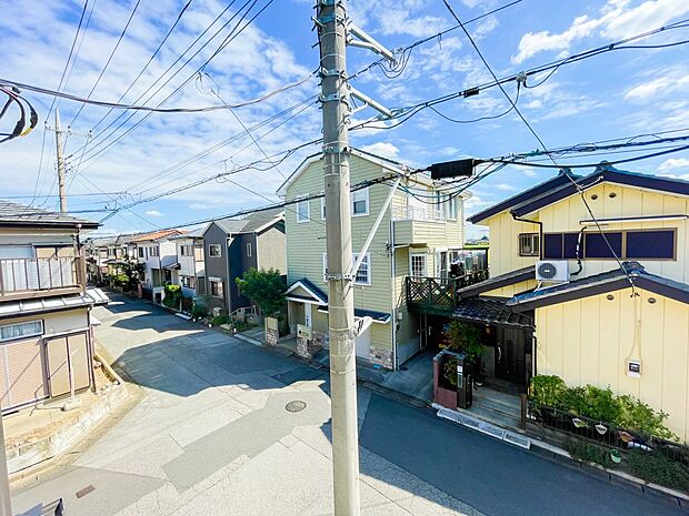 陽当りや通風性など各所に施された工夫で住みやすさを実現。部屋の大きさや周辺環境・街並など、資料には掲載していない情報が現地にはたくさんございます。是非ご確認下さい。