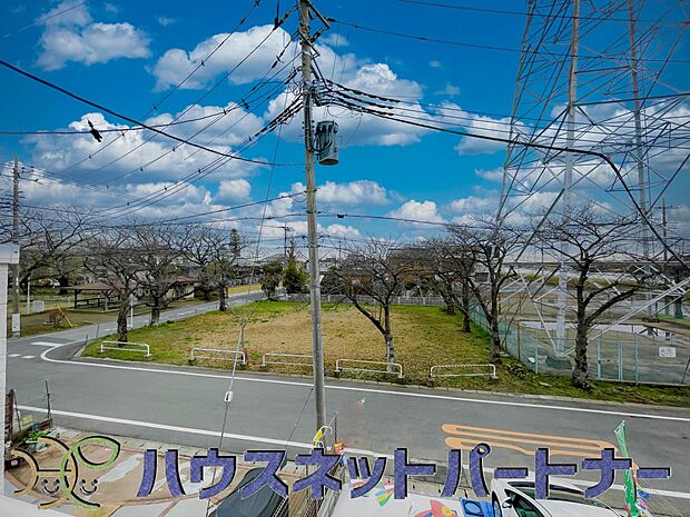 眺望や窓からの景色が良いと、家で過ごす時間も快適です。