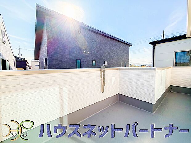 眺望や窓からの景色が良いと、家で過ごす時間も快適です。