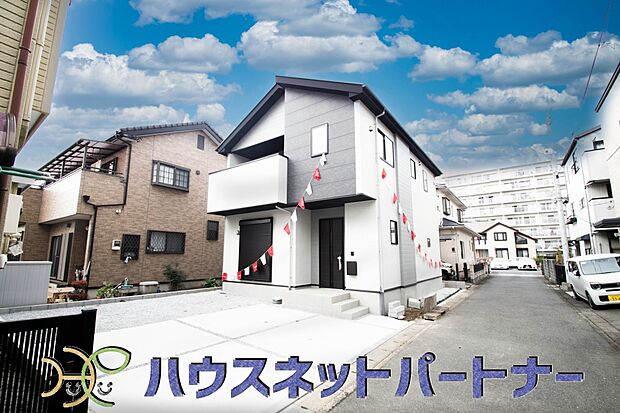 前面道路でお車を駐車するのも楽々。