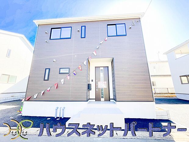 家族の温かさと陽光の暖かさ、楽しい毎日と明るい未来を予感させる「空間が織り成すひとつ先の住み心地」を演出します。