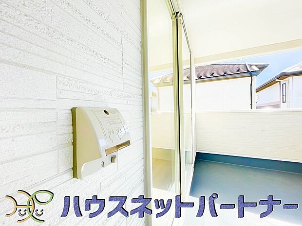 バルコニーにコンセント付。