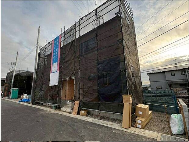 豊かで快適な暮らしを。ここから始まる「日常」はご家族にとってかけがえのない時間となります。少しでも豊かに、快適に。そんな想いから本邸宅は生まれました。