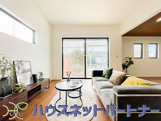 「笑顔・快適・充実」特別を日常にする日々が、この本邸から始まります。居住されるオーナー様の未来を考えて、ご家族にとって「いいもの」を揃えました。 