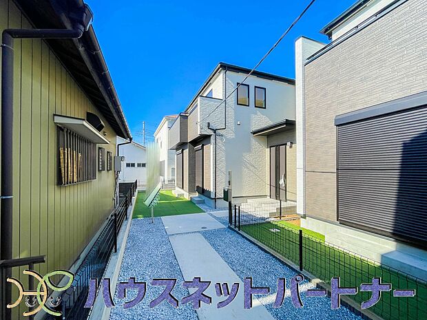 ここから始まる「日常」はご家族にとってかけがえのない時間となります。少しでも豊かに、快適に。そんな想いから本邸宅は生まれました。