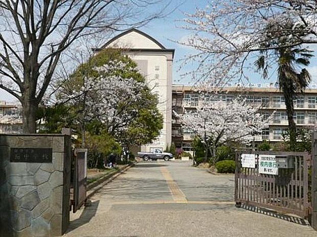 周辺環境-中学校(1580m)越谷市立南中学校