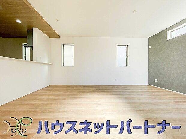 うららかな陽射しがどのお部屋にも降り注ぎますように、快適さを追求した間取設計。得難い立地環境での生活を恵みの豊かな永住の地へと変えてくれます。