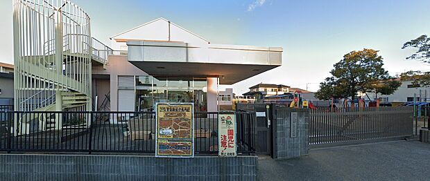 周辺環境-幼稚園・保育園(950m)認定こども園しおどめの森