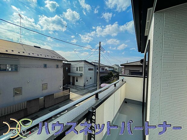 陽当りや通風性など各所に施された工夫で住みやすさを実現。部屋の大きさや周辺環境・街並など、資料には掲載していない情報が現地にはたくさんございます。是非ご確認下さい。