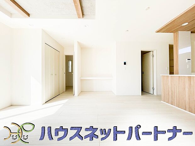 充実した生活は伸びやかな居室空間から始まります。快適に・伸びやかに。心の潤いを求める方々へ。