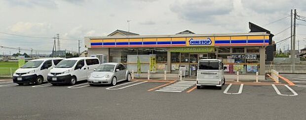 周辺環境-コンビニ(350m)ミニストップ 三郷彦音店