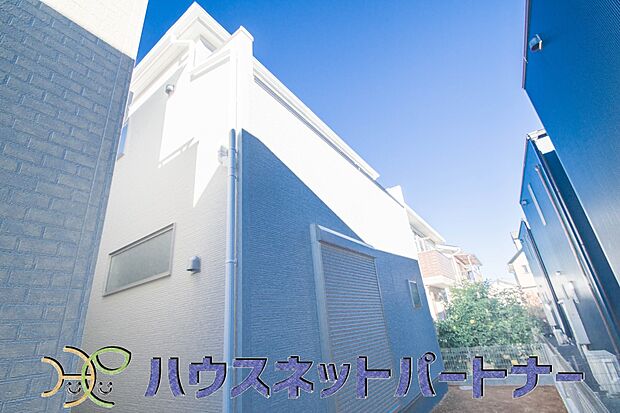 陽当りが良いと、洗濯物が乾きやすいですし、湿気やカビの心配も減るので快適です。寒い冬の日でも、日差しが届くと家の中が暖かくなりますね。