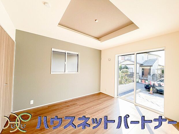 陽射しがぽかぽかと差し込むお部屋は湿気やカビの心配も減るので快適に過ごせます。